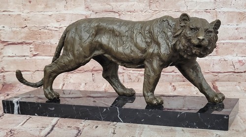 Signed bronze tiger - tiger, figurine