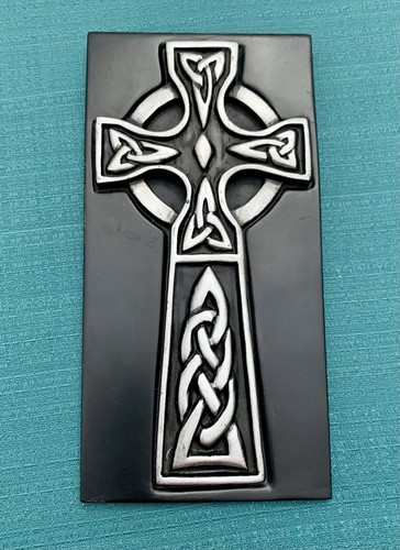 High crosses ireland black - high,