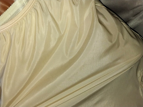 Vtg satin shiny half slip - half, slit