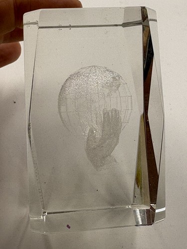 Laser etched crystal glass - 3d,