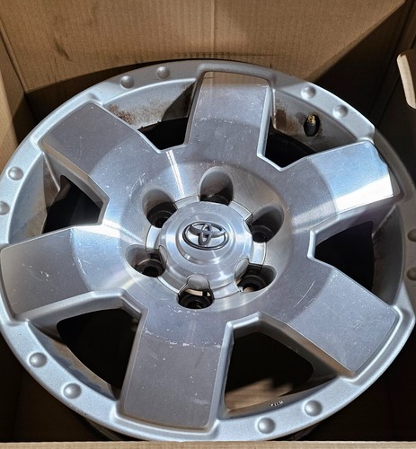 Toyota cruiser oem wheel - oem,