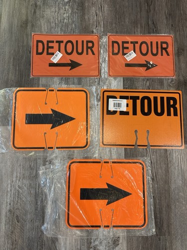 Lot orange detour traffic - lot, of