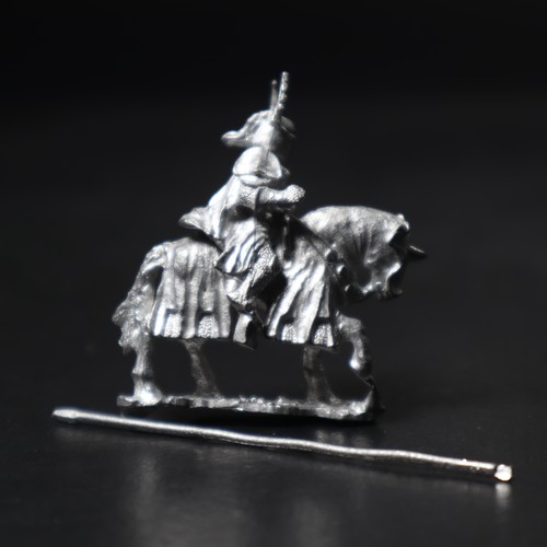 Mounted nimidian standard - nimidian,
