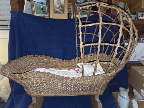 Antique vintage wicker - vintage,