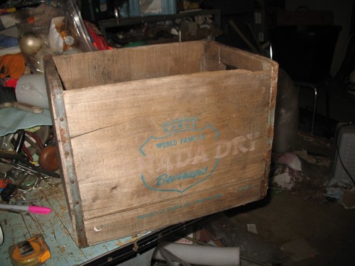 Vtg wood soda crate - wood,