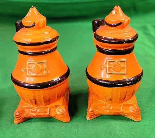 Pair wood burning pot - wood,
