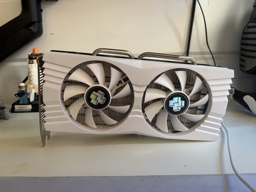 Soyo white radeon - white,