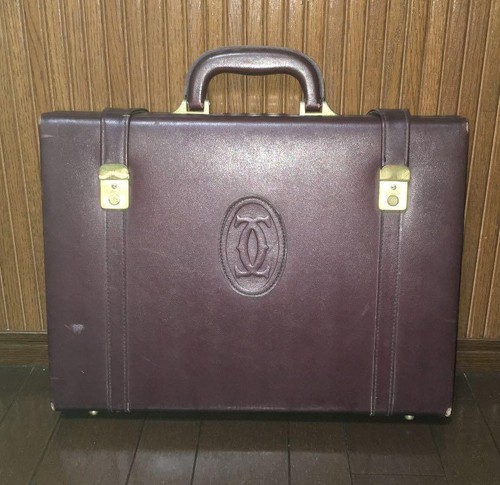 Cartier must attache - must,