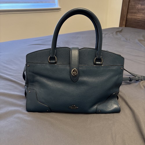 Pre owned 2019 coach purse - pre-owned, purse.
