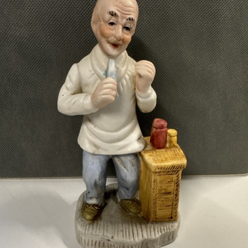 Pharmacist figurine lefton - pharmacist,