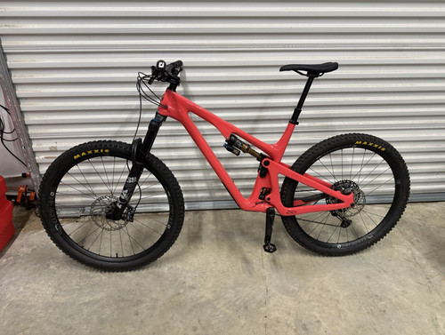 Yeti sb130 2022 red torq - red,