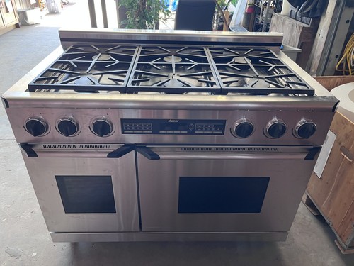 Used dacor gas - 48"w, ss