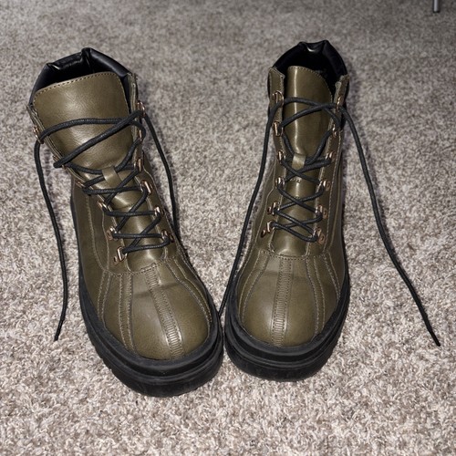Olive green combat boots with - green,