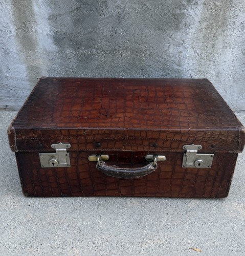 Antique brooks genuine - antique,