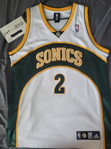 Autographed delonte west - delonte,