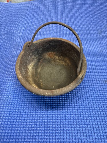 Used cast iron - melting, pot