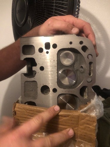 Small block chevy 350 heads - small,