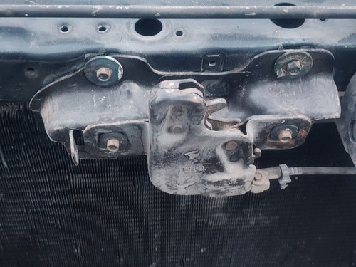 Mustang hood body latch - 5.0,