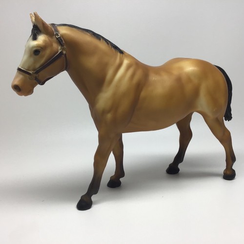 Breyer horse traditional - horse,