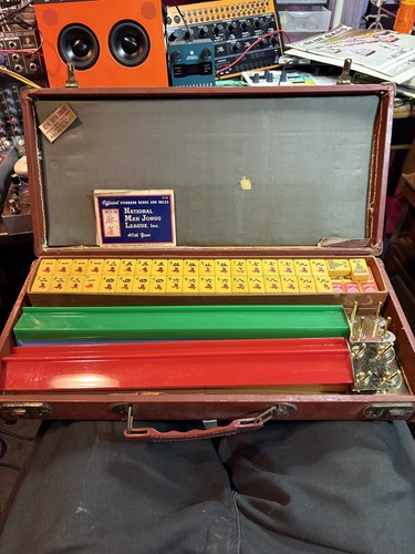 Vintage royal mah jong set - vintage,