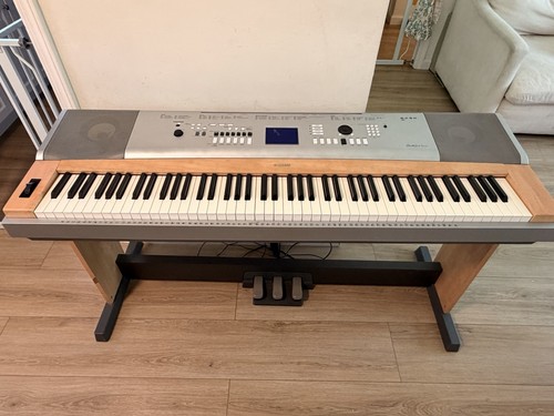 Yamaha dgx 630 - 88-key, weighted