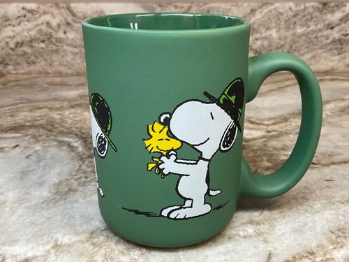 Peanuts snoopy and woodstock - snoopy,