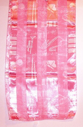 Scarf white pink violins - &,
