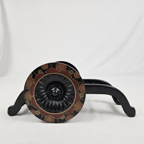 Japanese chariot pedestal - chariot,