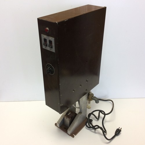 Pneumatic arbor press for - arbor, *for