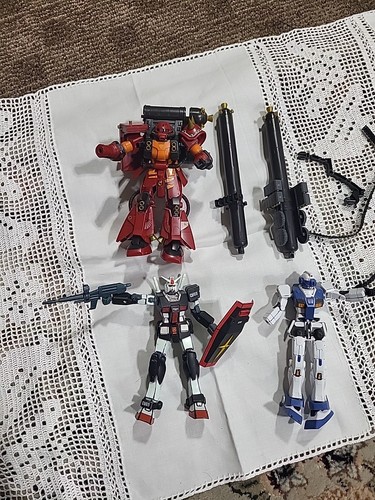 Gundam action figure lot ban - action,