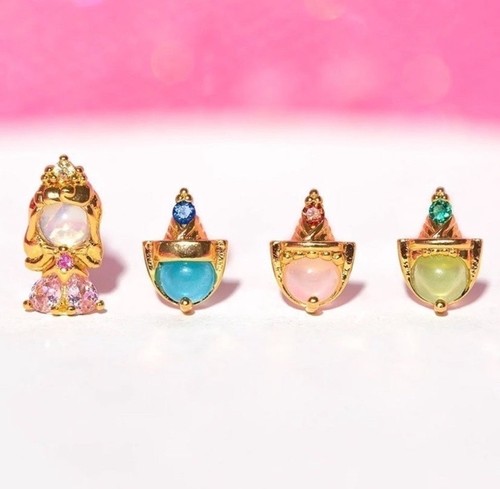 Disney sleeping beauty earring - disney,