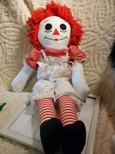 Raggedy ann doll - raggedy,