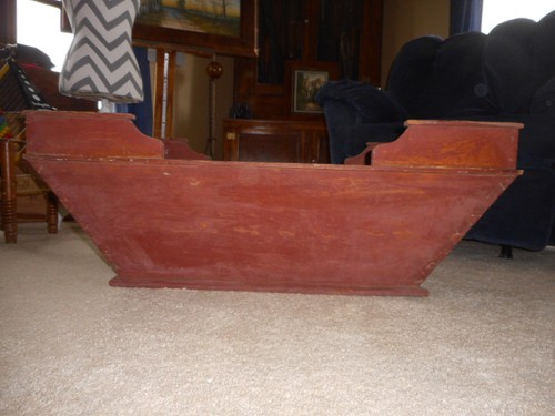 Farmhouse primitive wood - farmhouse, red