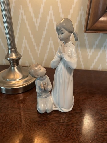 Lladro teaching pray - lladro”teaching, pray”