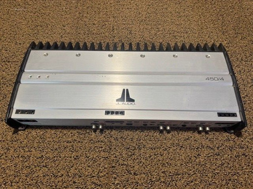 Audio amplifier slash - amplifier,