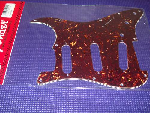 New genuine fender strat - -,