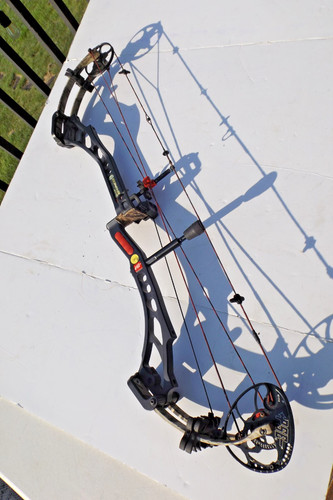 Used pse bow madness - used, compound