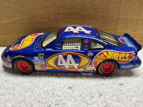 Kyle petty 24 - #44, 1:24