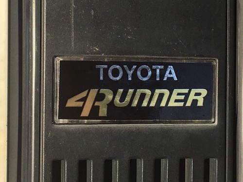 Two toyota 4runner 86 - 84,