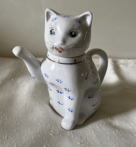 Vintage porcelain kitty cat - vintage,