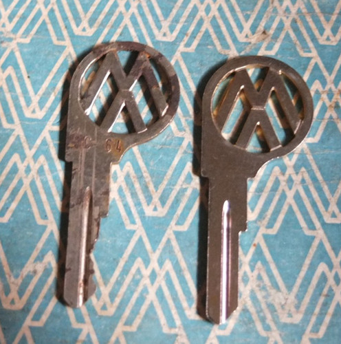 Volkswagen beetle s73 key - volkswagen,