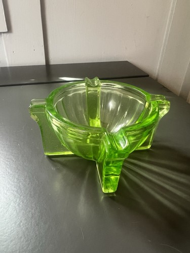 Vintage green uranium - green,