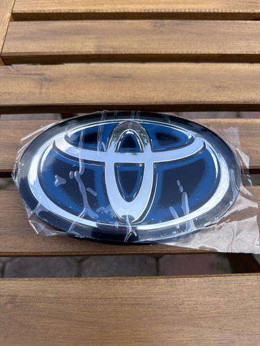 Radar emblem for toyota prius - toyota,