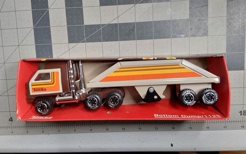 Tonka boxed unused bottom dump - unused,