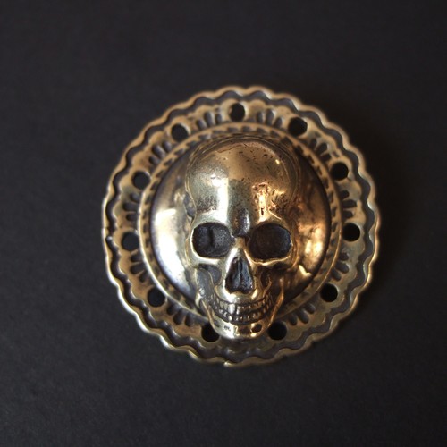 Brass skull flower - brass,