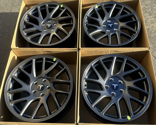 Tesla model 3 factory - 18",