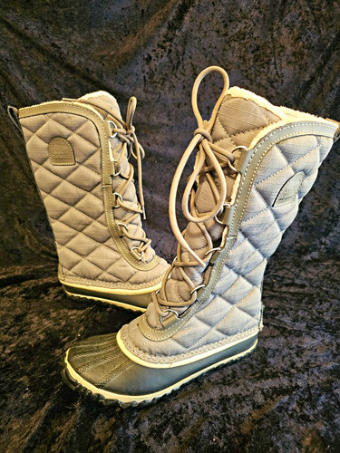 Sorel out about tall - sorel, n