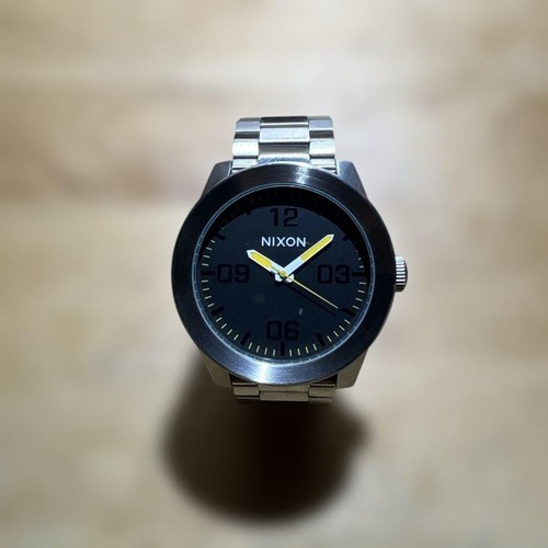 Nixon corporal grand prix - nixon,
