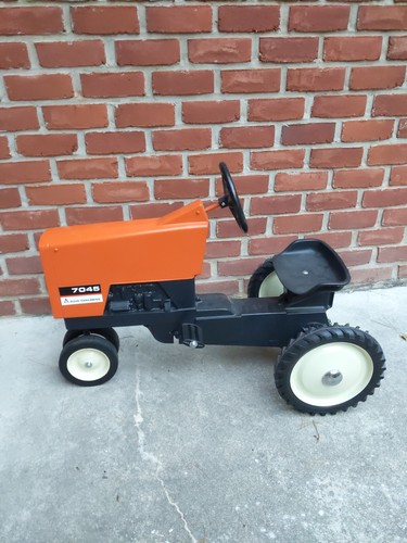 Pedal tractor ertl allis - pedal,