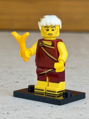 Lego cmf minifigure series - minifigure, 9